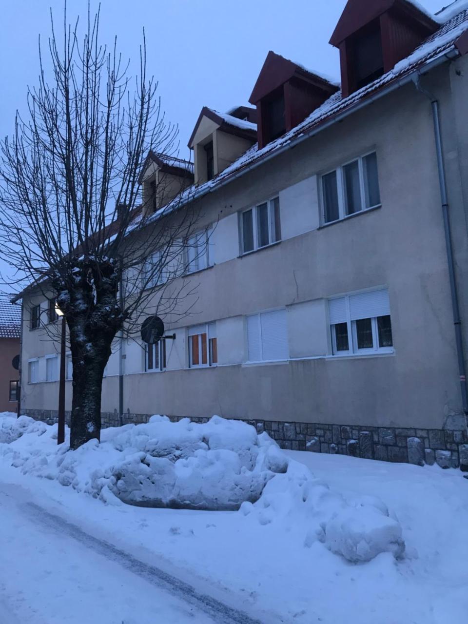 Vujisic Apartment In The City Center Kolasin Exterior photo